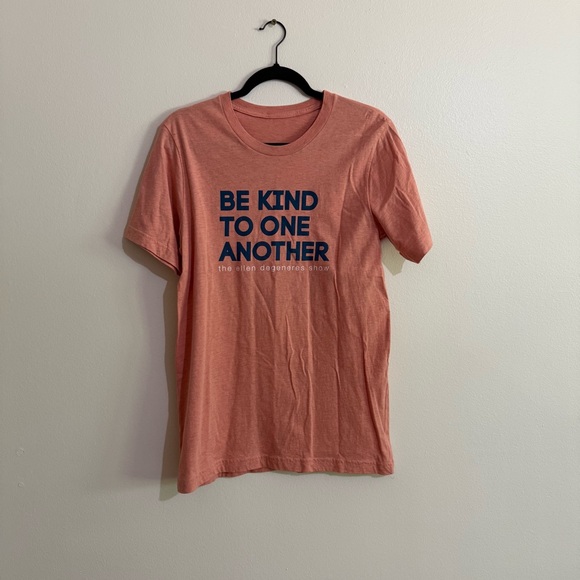 Be Kind to One Another Graphic T-Shirt Ellen Degeneres - Picture 1 of 3